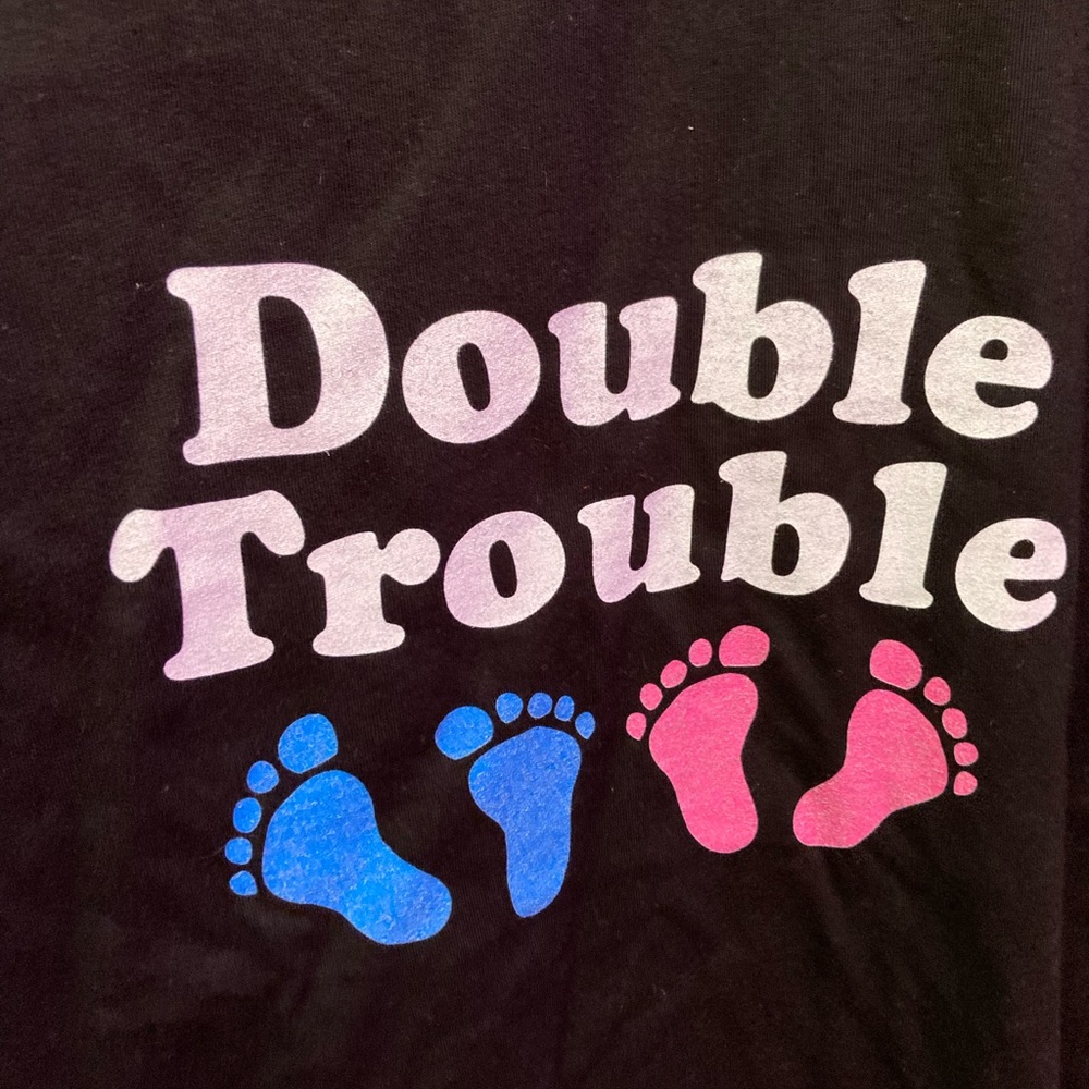 👚 Live & Tell Size XL Maternity Twins Shirt 👚 - Picture 2 of 6